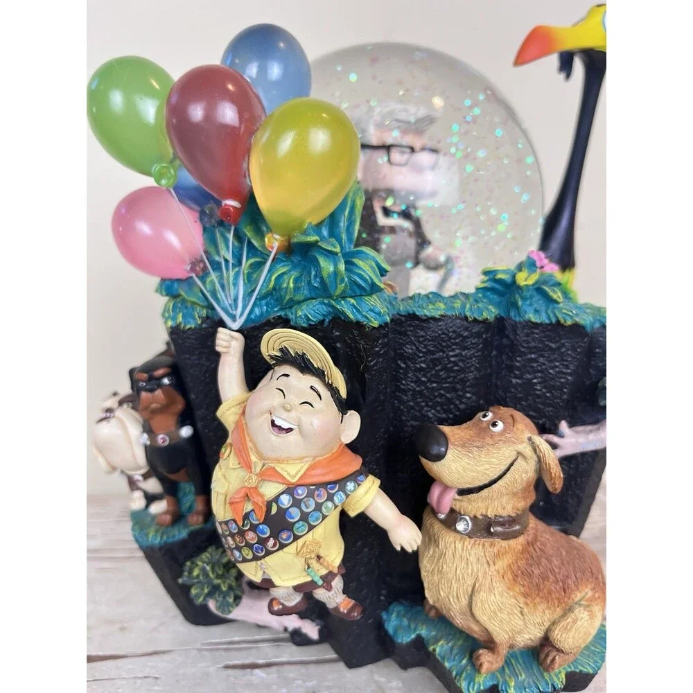 Vintage Rare Exclusive DISNEY Store Pixar UP Movie Snow Globe Works Well ~ READ